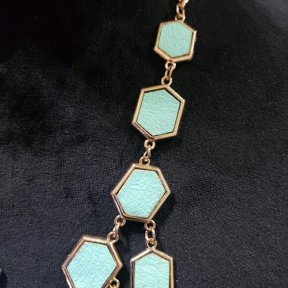 Womens Beautiful Turquoise Noah's Ark Enamel Statement Necklace with Lobster - Picture 5 of 6